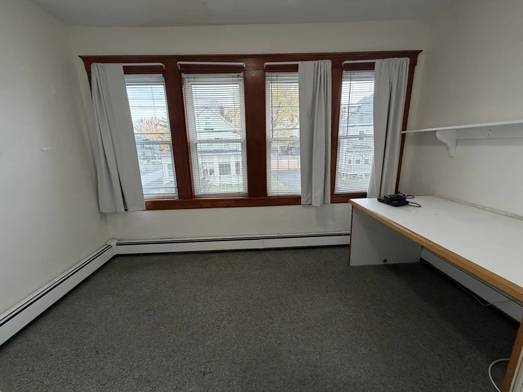 227 Riverside Ave, Medford