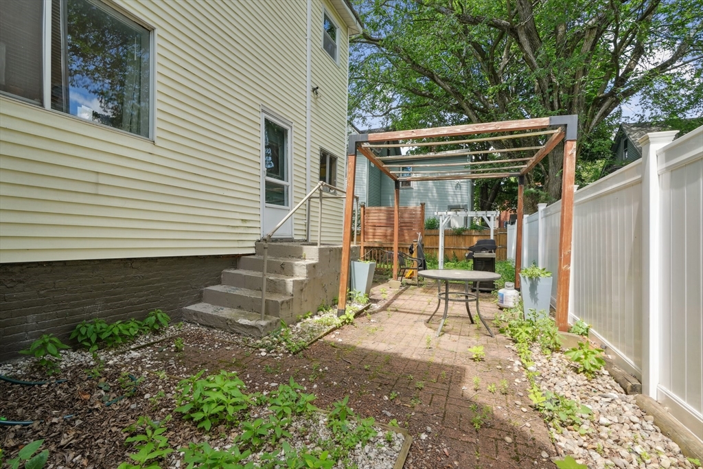 67 Concord Ave, Inman Square