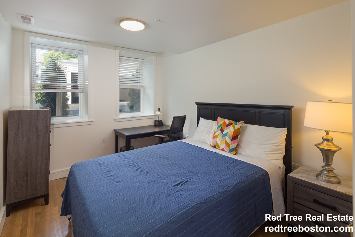 92 Brown St, South Side