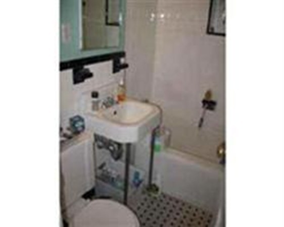 42 Dean Rd, Brookline