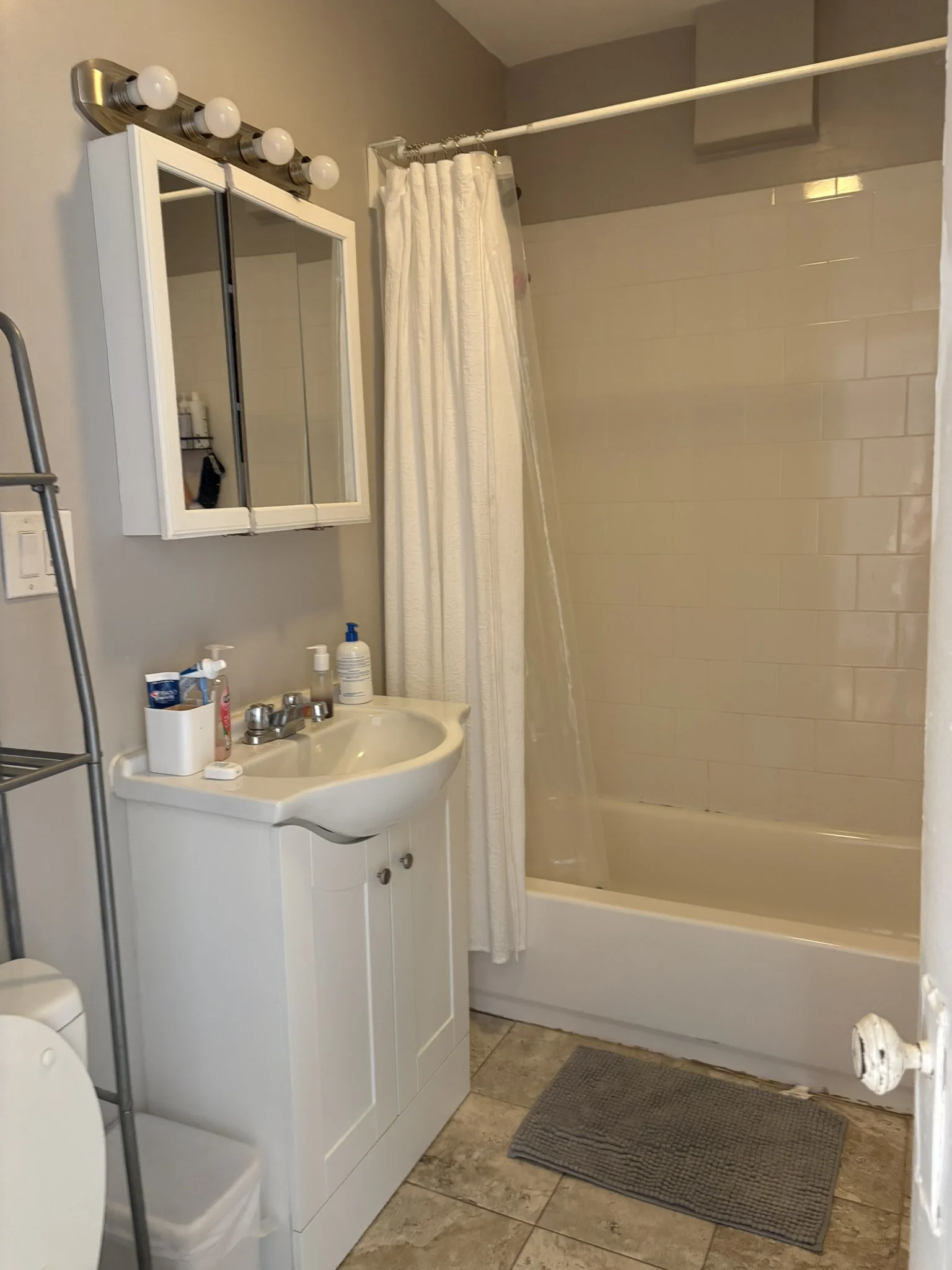 1056 Commonwealth Ave, Brighton