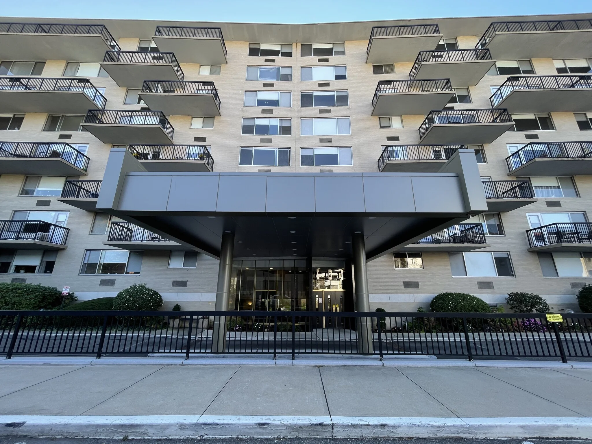 101 Monmouth St, Longwood