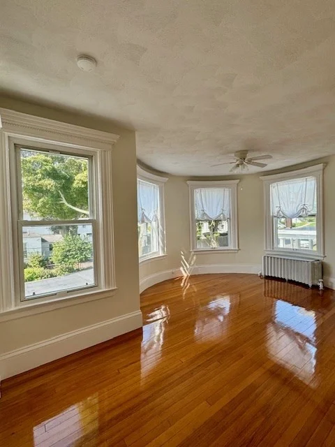 20 Peirce Rd, Lynn