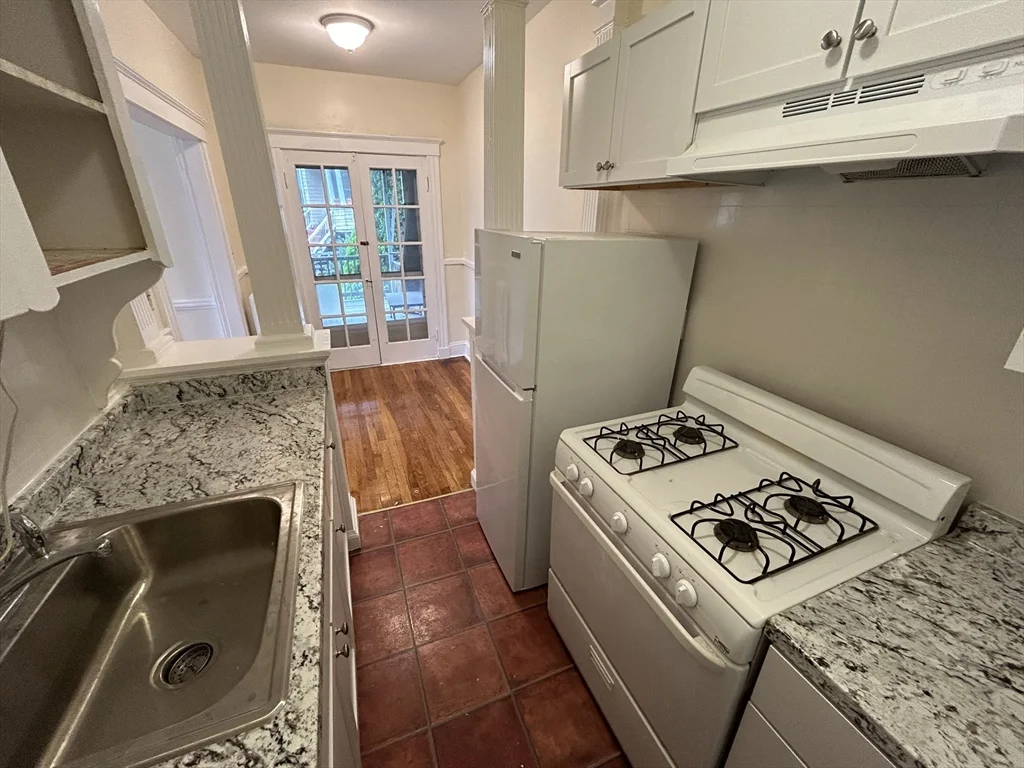 31 Dennison Ave, Framingham