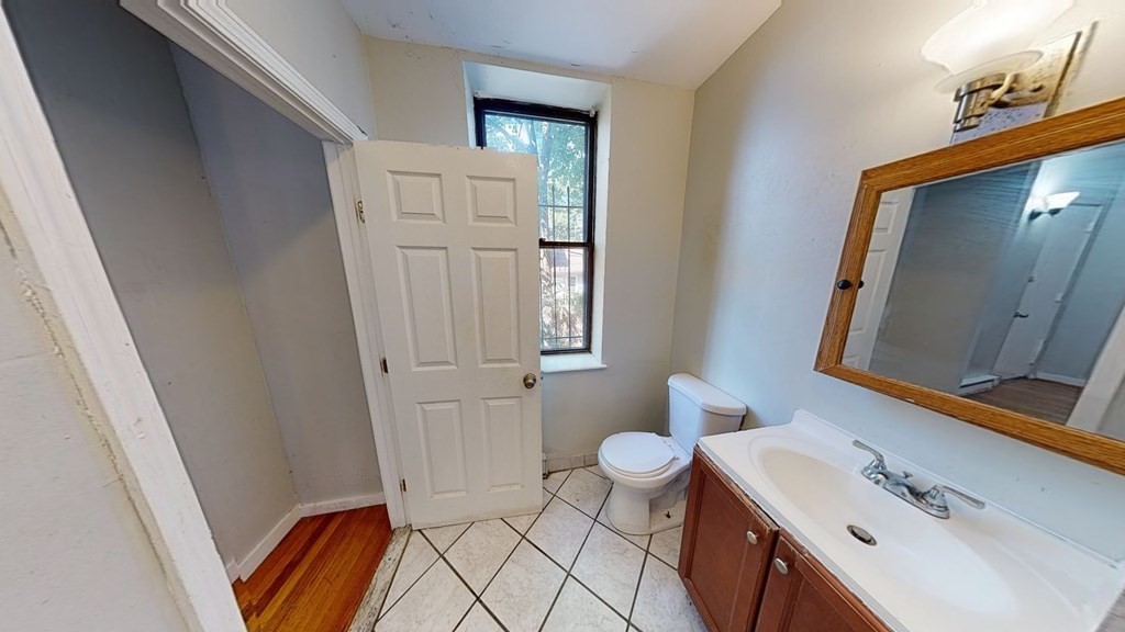 2 Moreland St, Roxbury