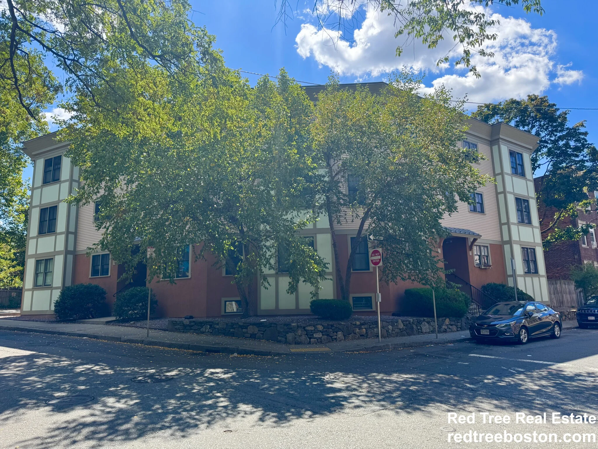 81 Westminster Ave, Roxbury