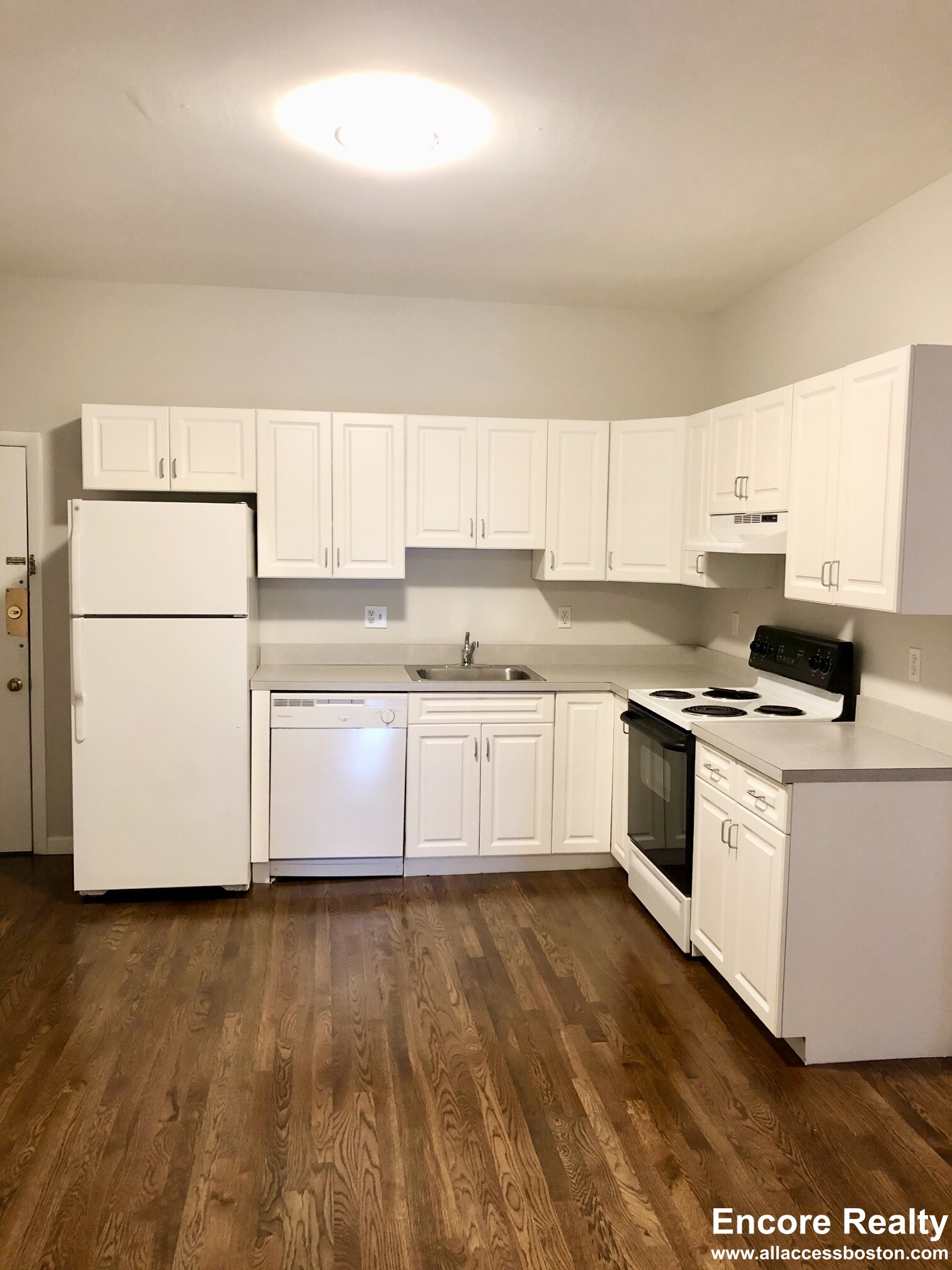 15 Stearns Rd, Coolidge Corner