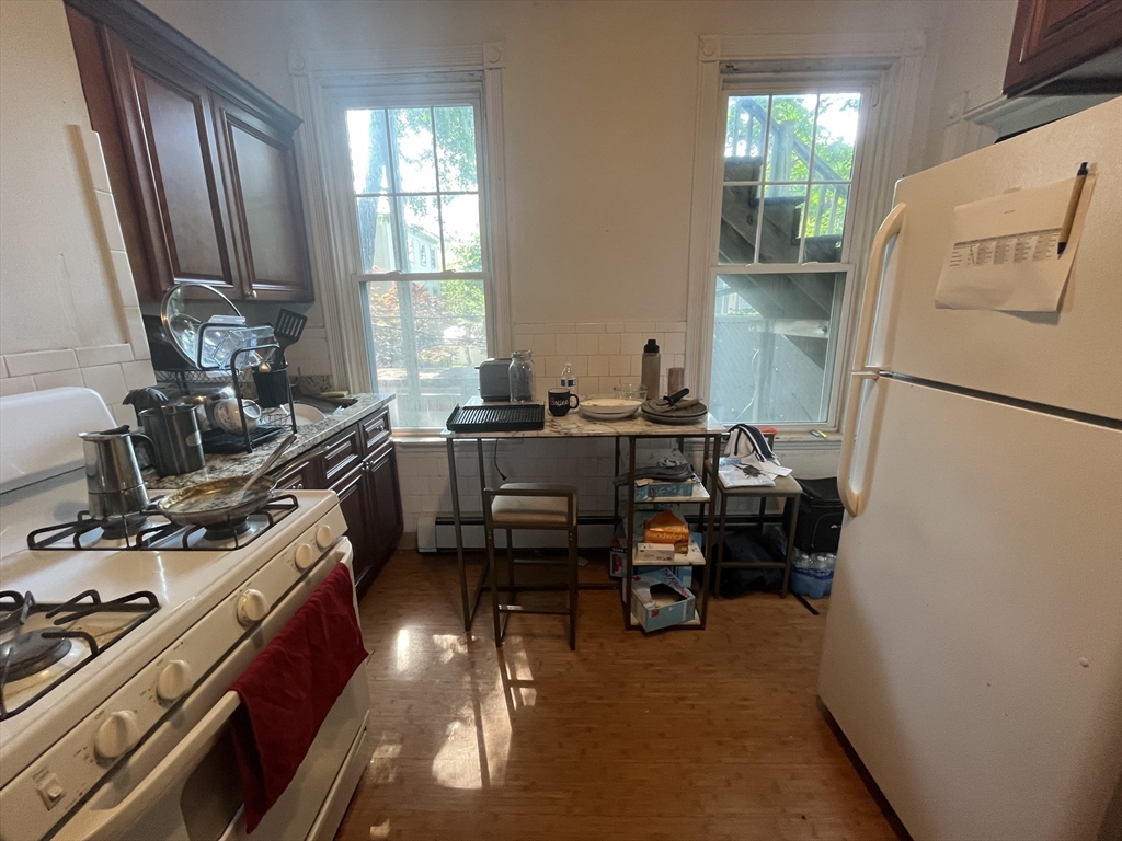 17-19 Putnam Ave, Riverside