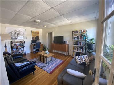 36 College Ave, Tufts