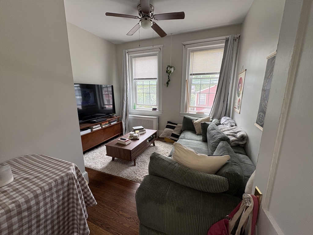 996 Chestnut St, Newton Upper Falls