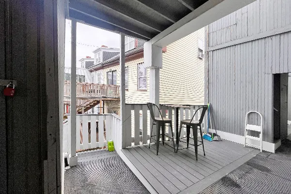 162 Broadway Pl, East Somerville