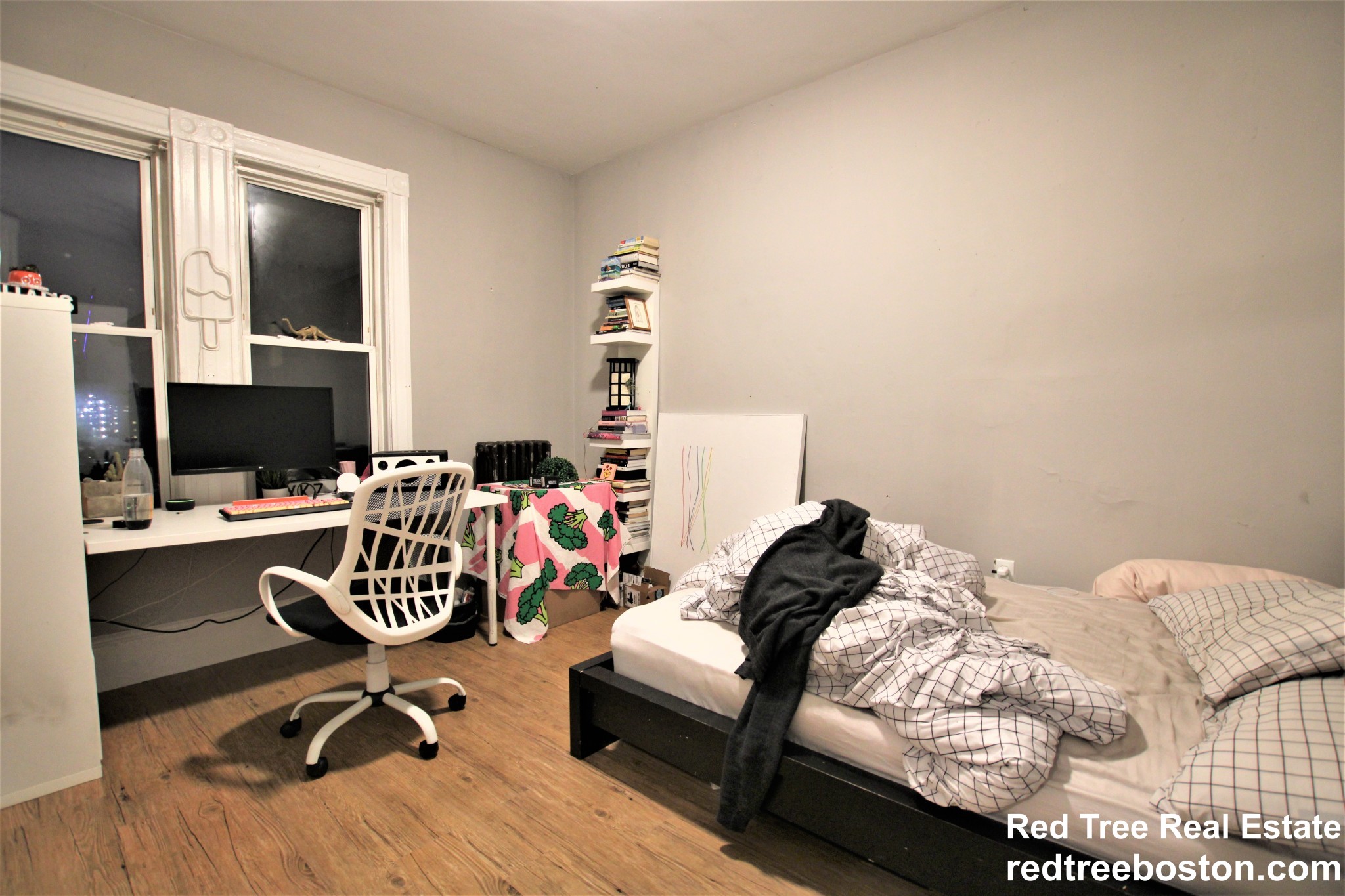 8 Sunset St, Mission Hill