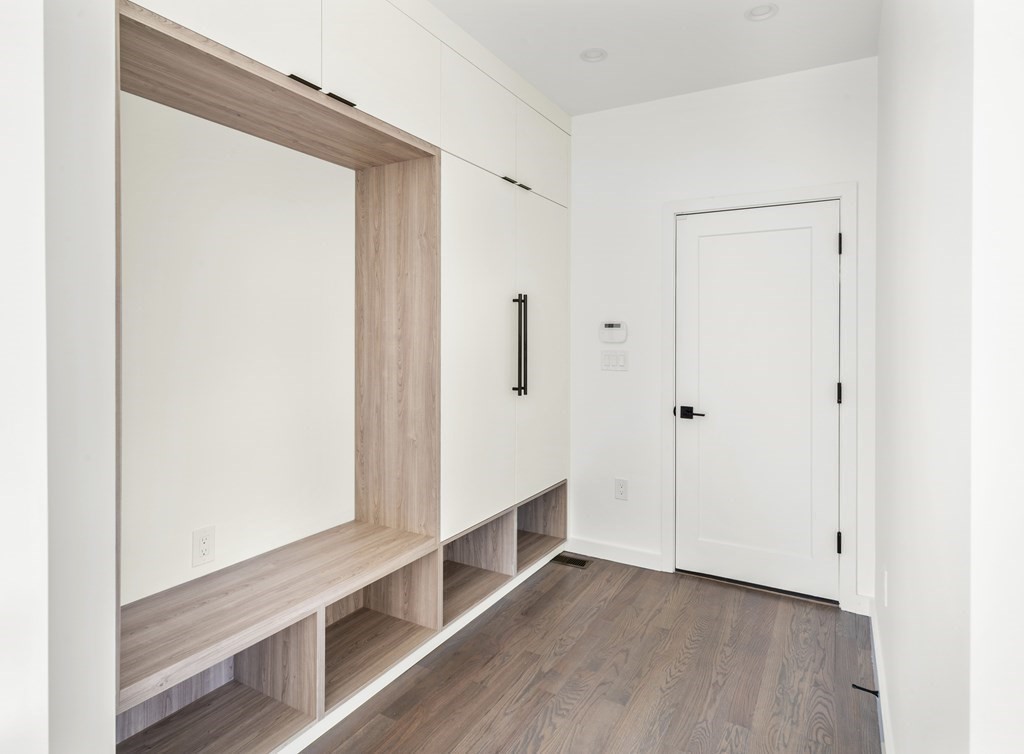 70 Walker St, Newtonville