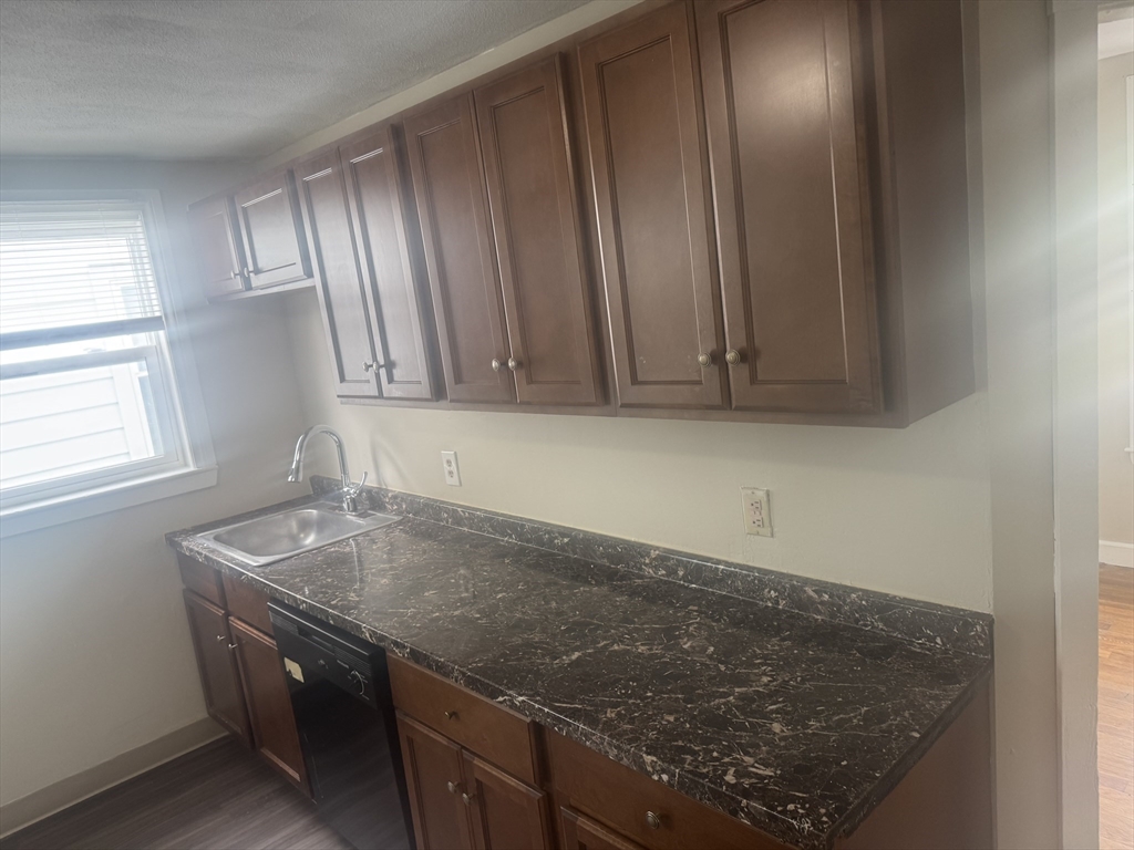 25 Holman St, Attleboro