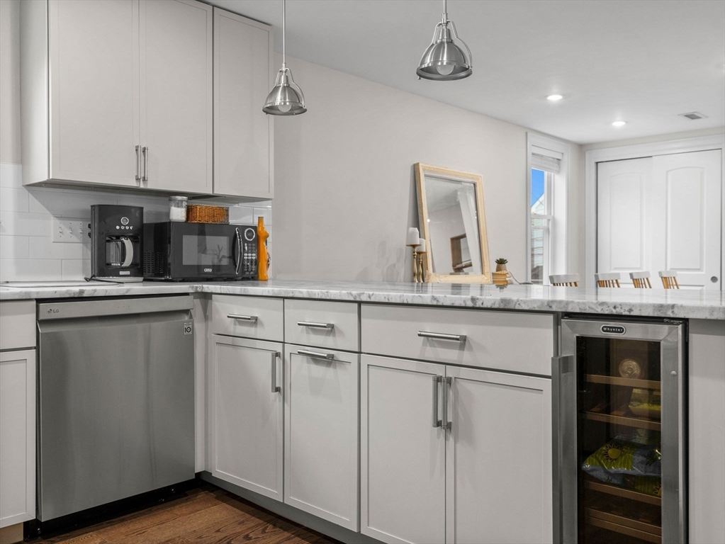 22 Otis St, Somerville