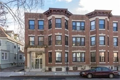 7 Naples, Coolidge Corner