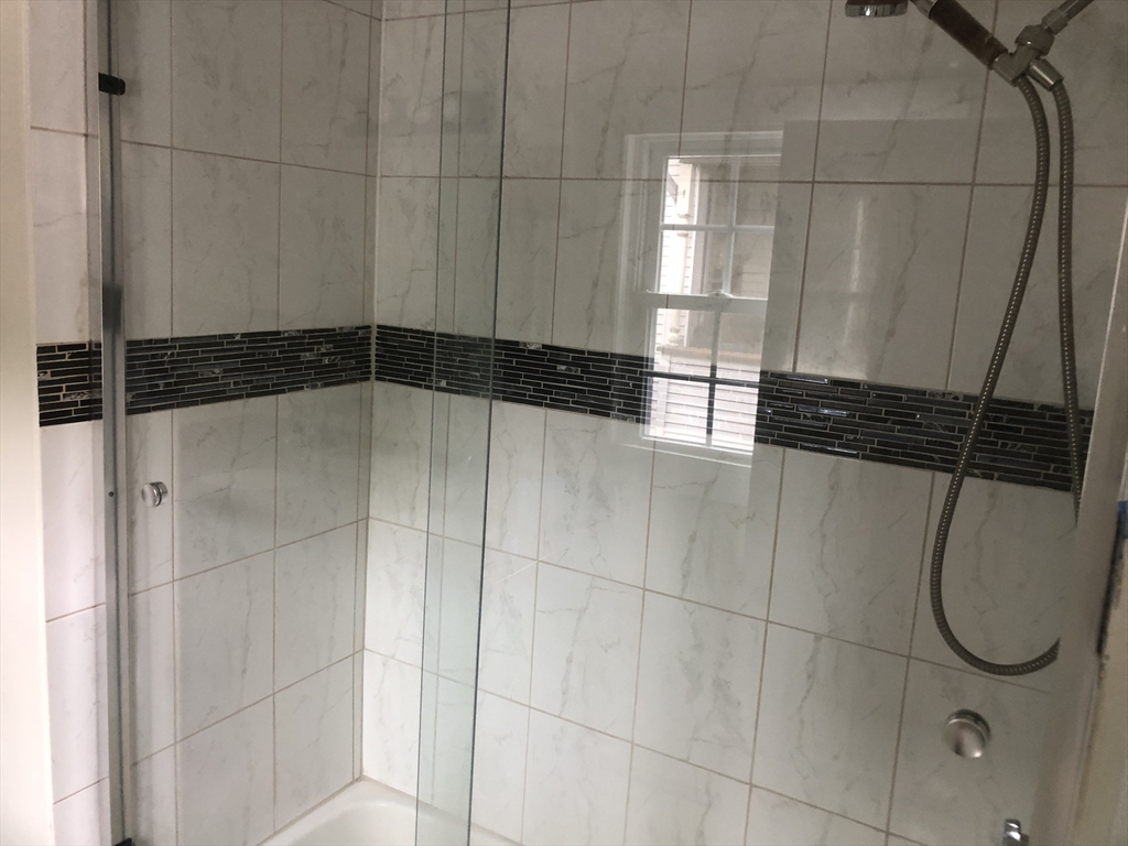 66 Pacific St, Fitchburg