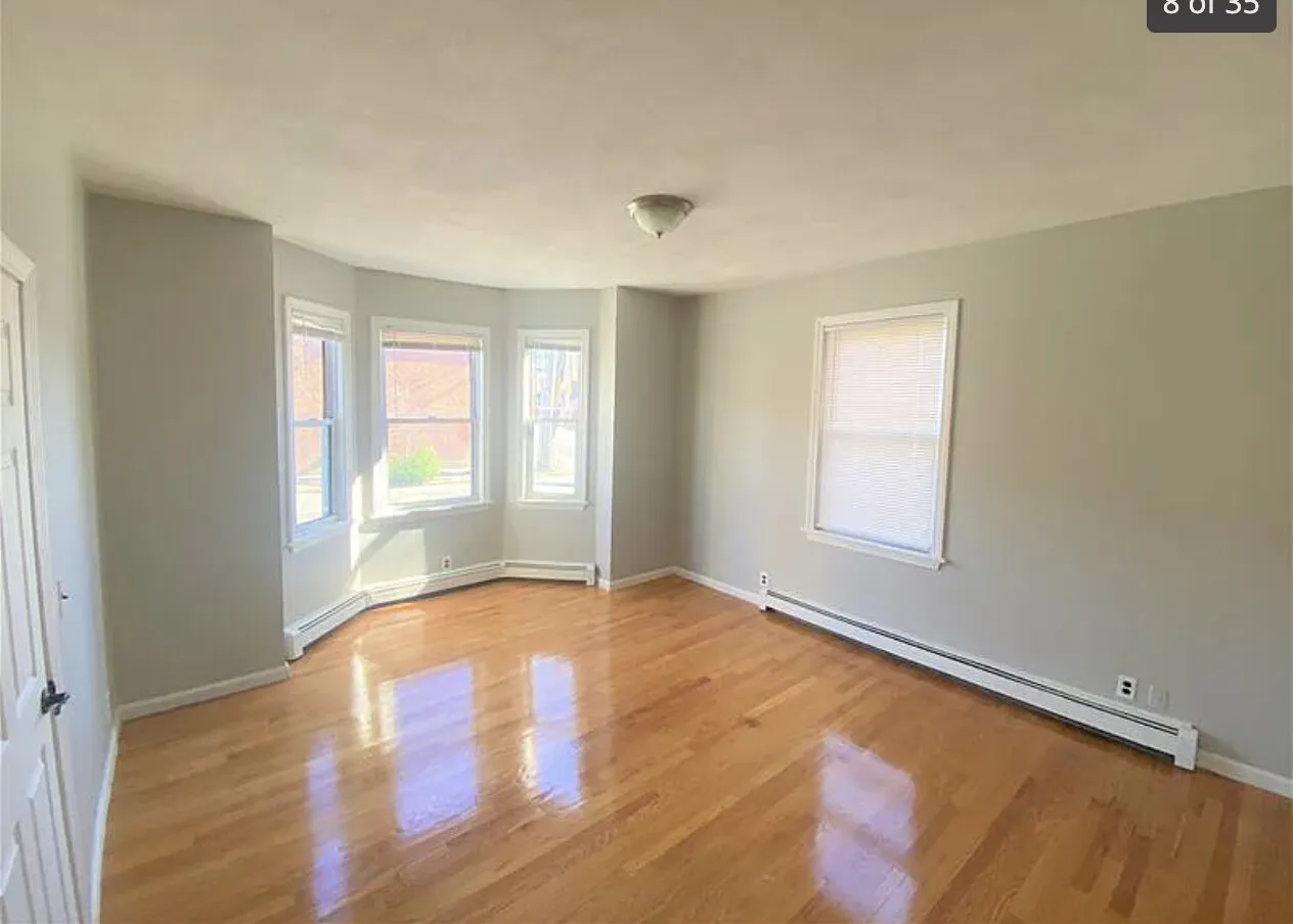 61 Webster Ave, Ward Two