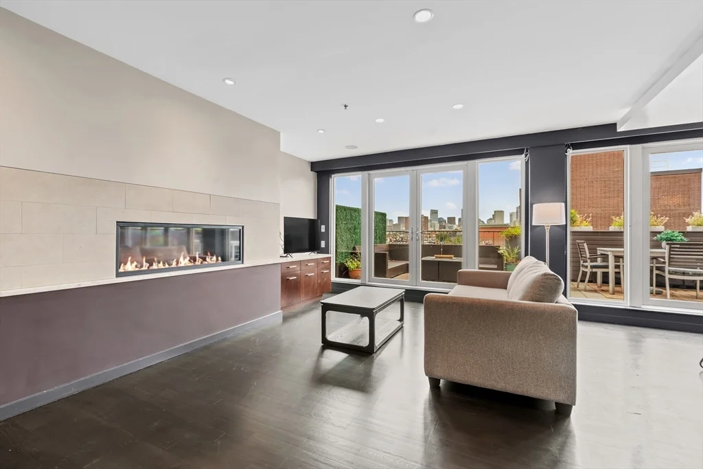 1721 Washington St, South End