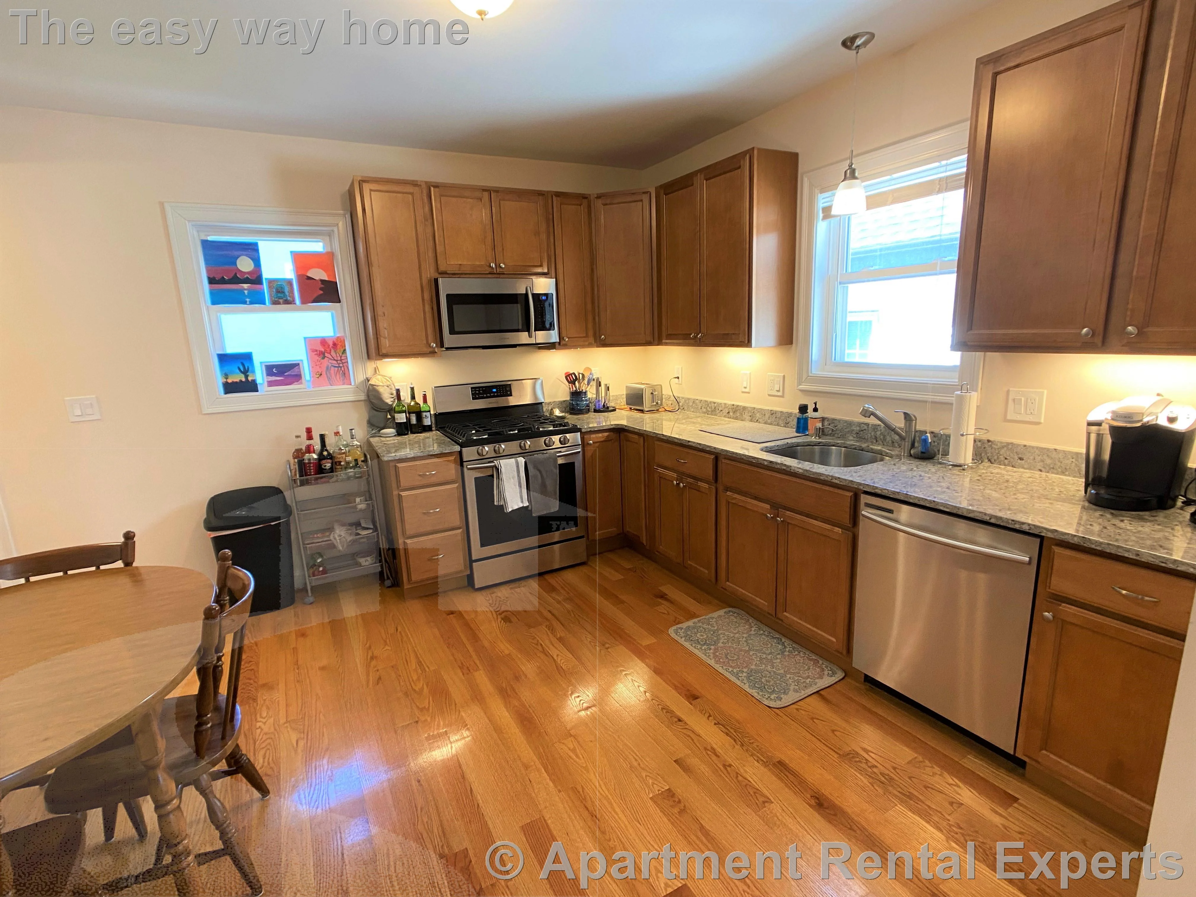 537 Main St, Magoun Square