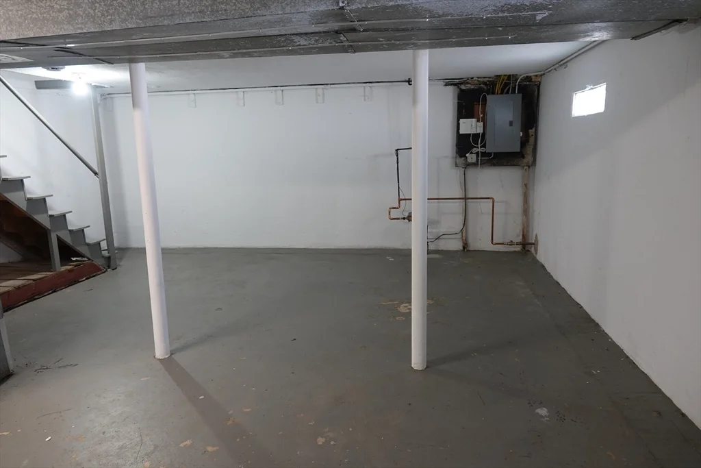 6 Pondover Rd, Billerica