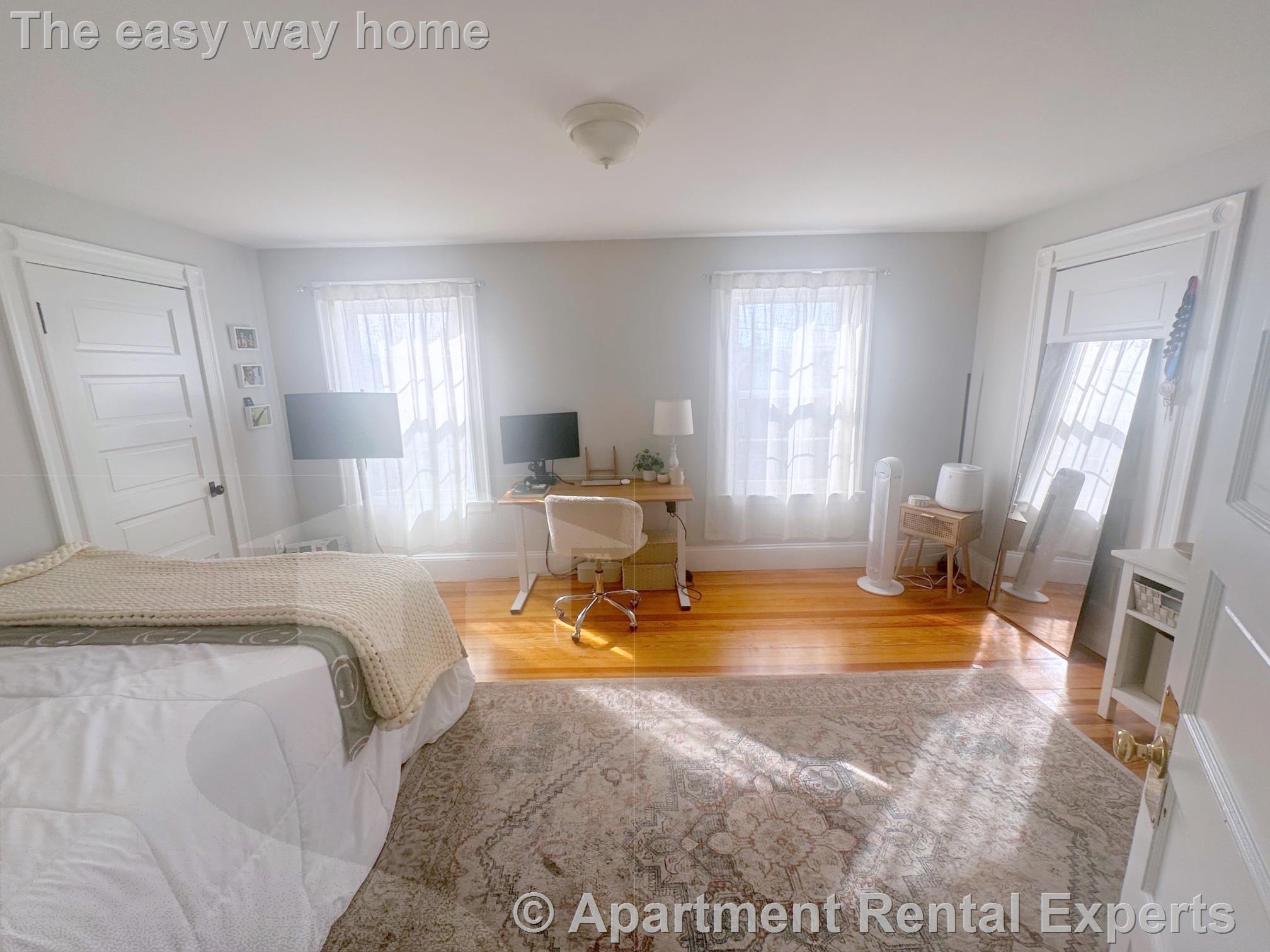 251-253 Arlington St, Tufts