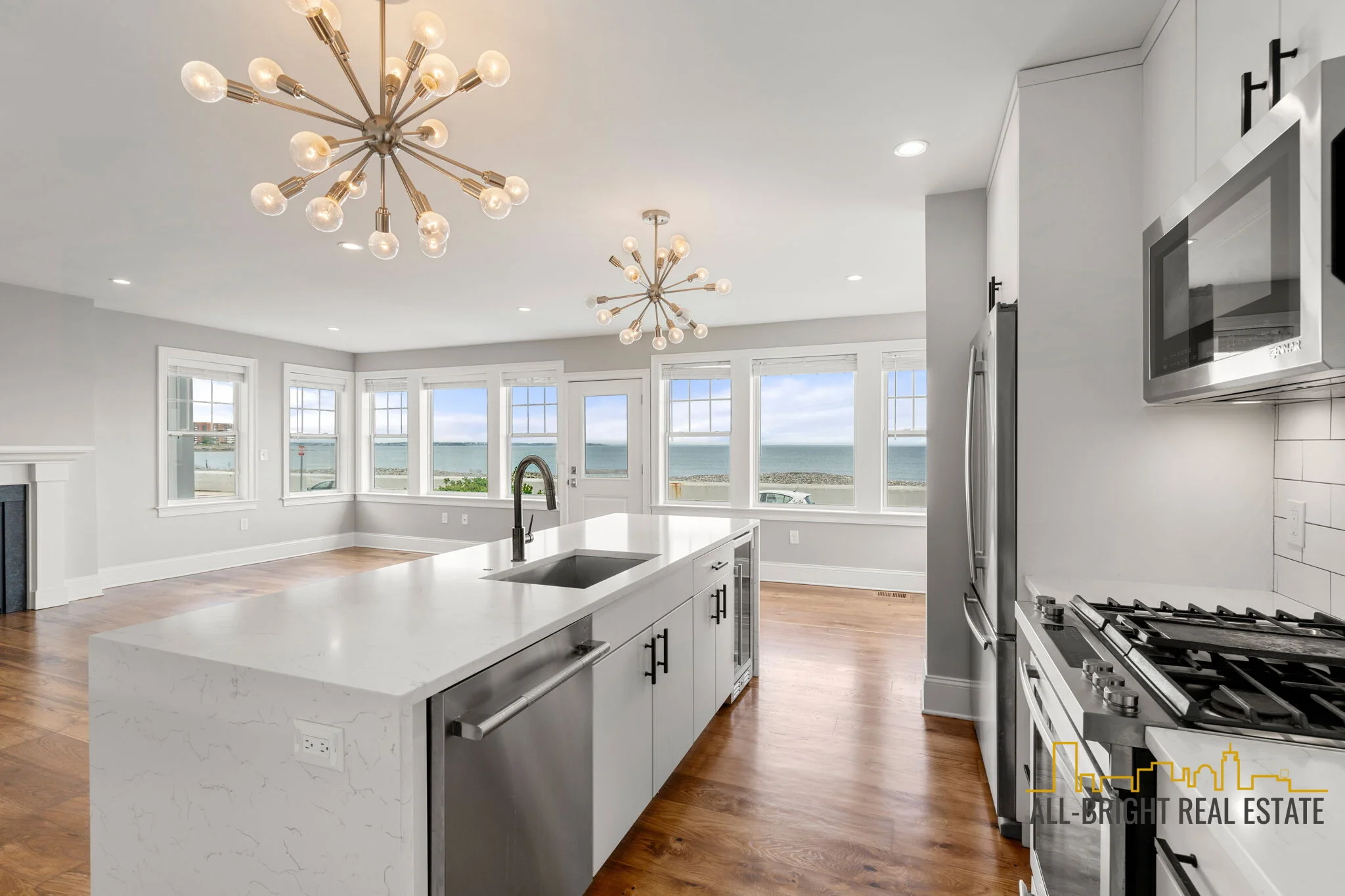 176 Winthrop Shore Dr, Winthrop