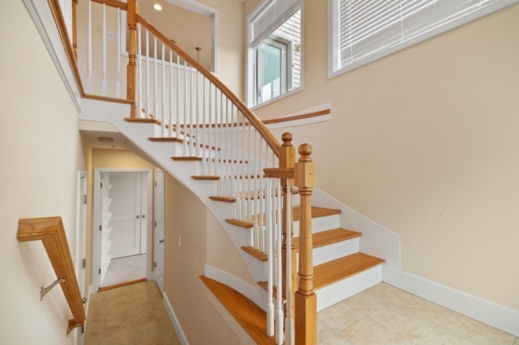 39 John Hancock Dr, Ashland