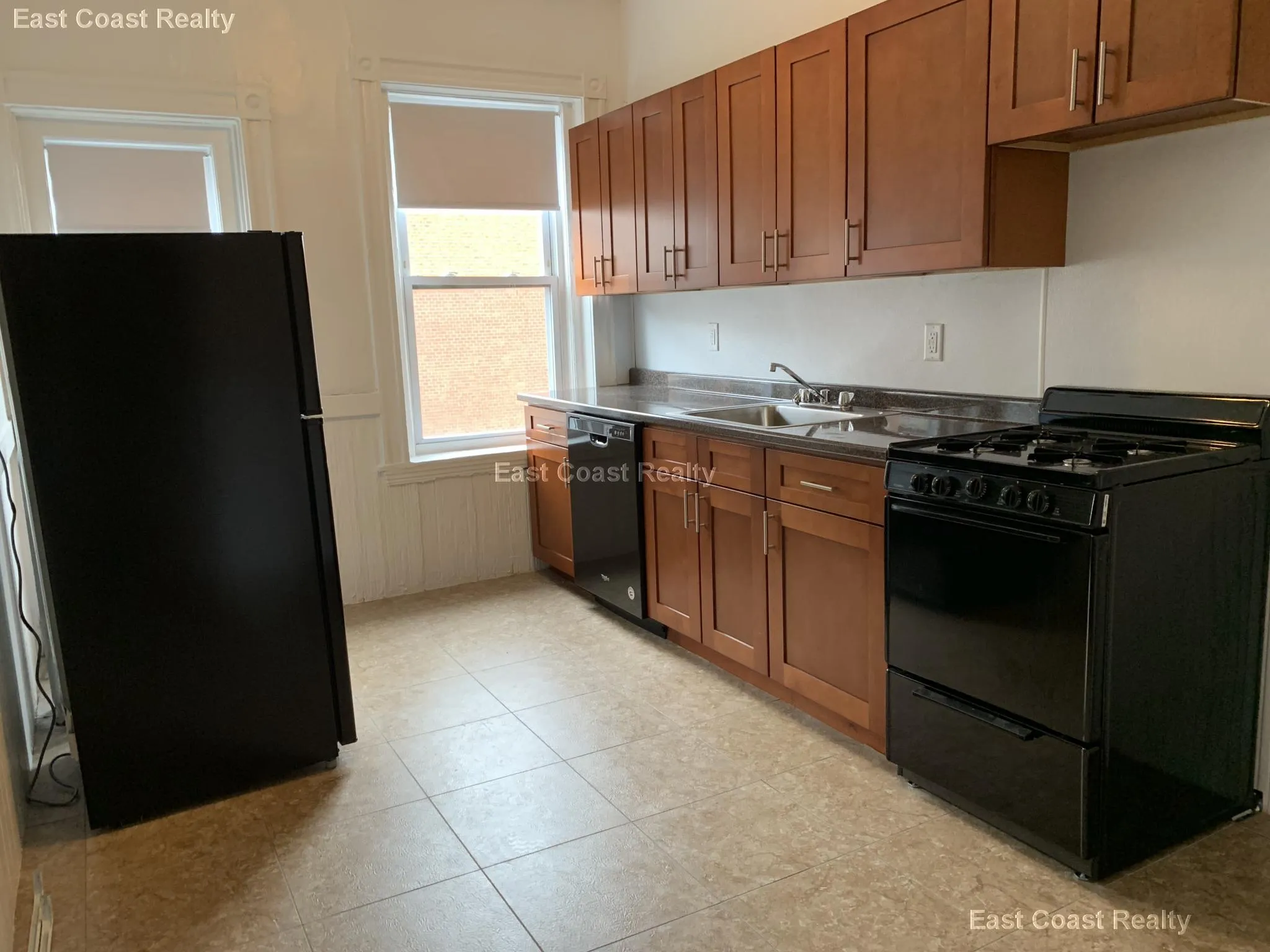 7 Mount Hood Rd, Brighton