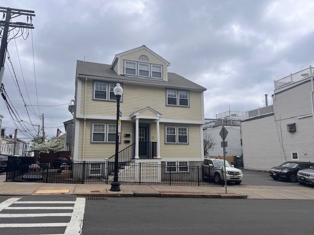 277 Bunker Hill St, Charlestown