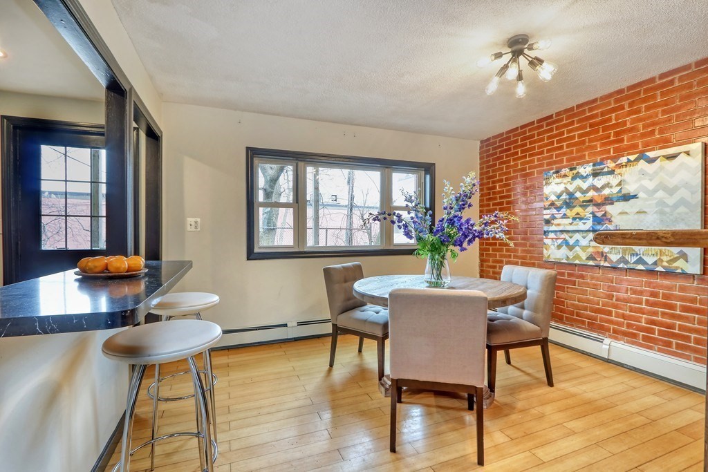 12 Jenkins St, South Boston