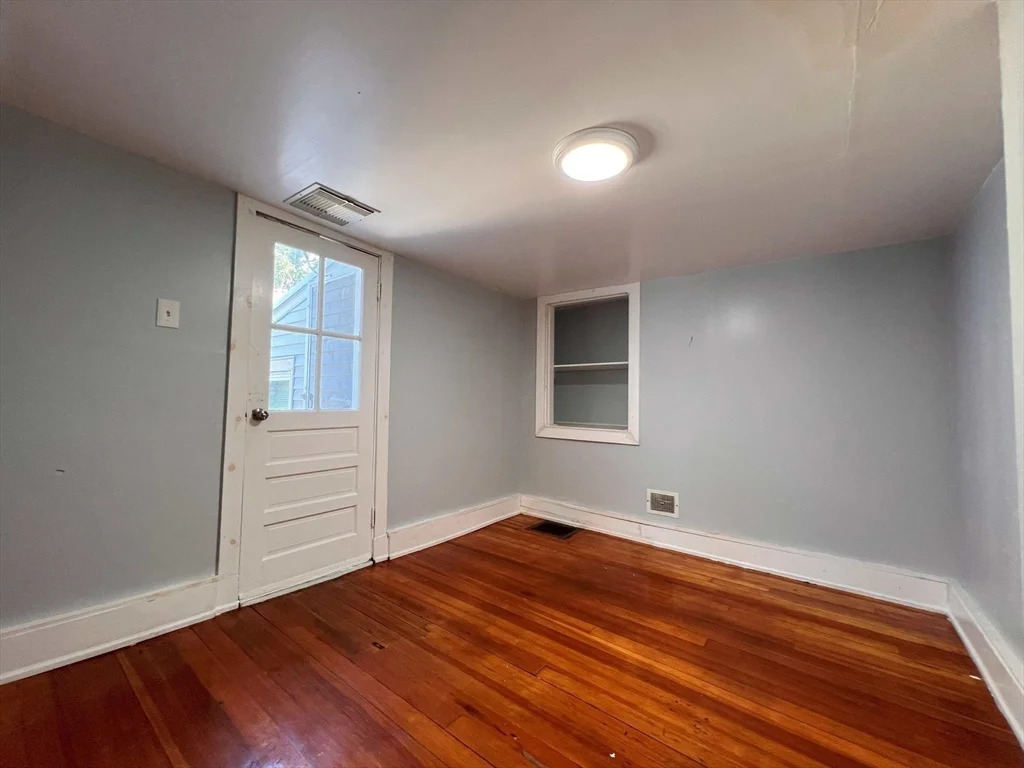 173 Granite St, Quincy