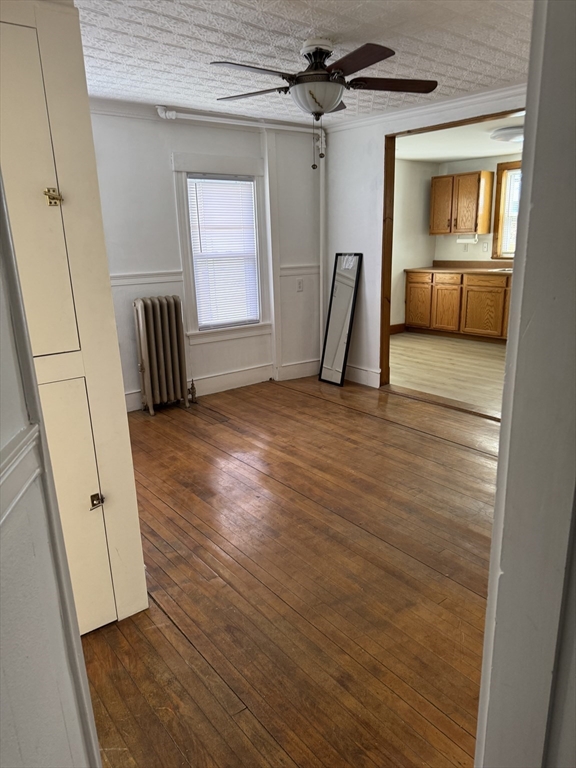 49 Green St, Zip 01830