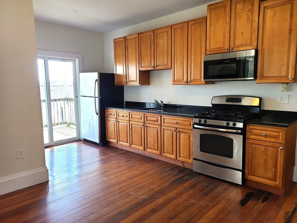 27 Buttonwood St, Dorchester