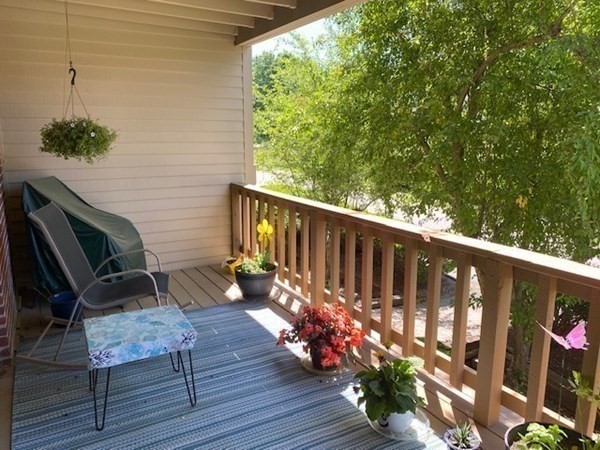 203 Apache Way, Tewksbury