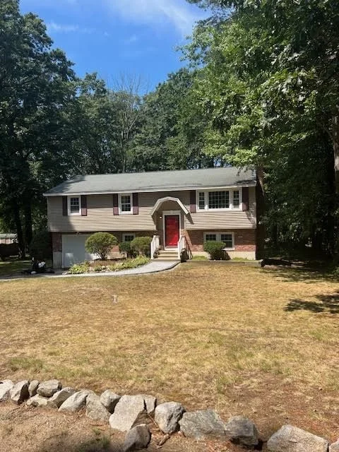 83 Marblehead, North Reading