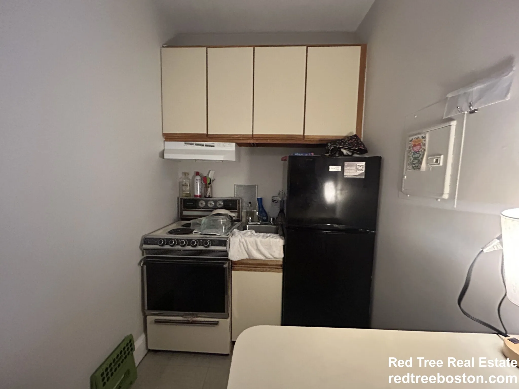 833 Beacon St, Fenway