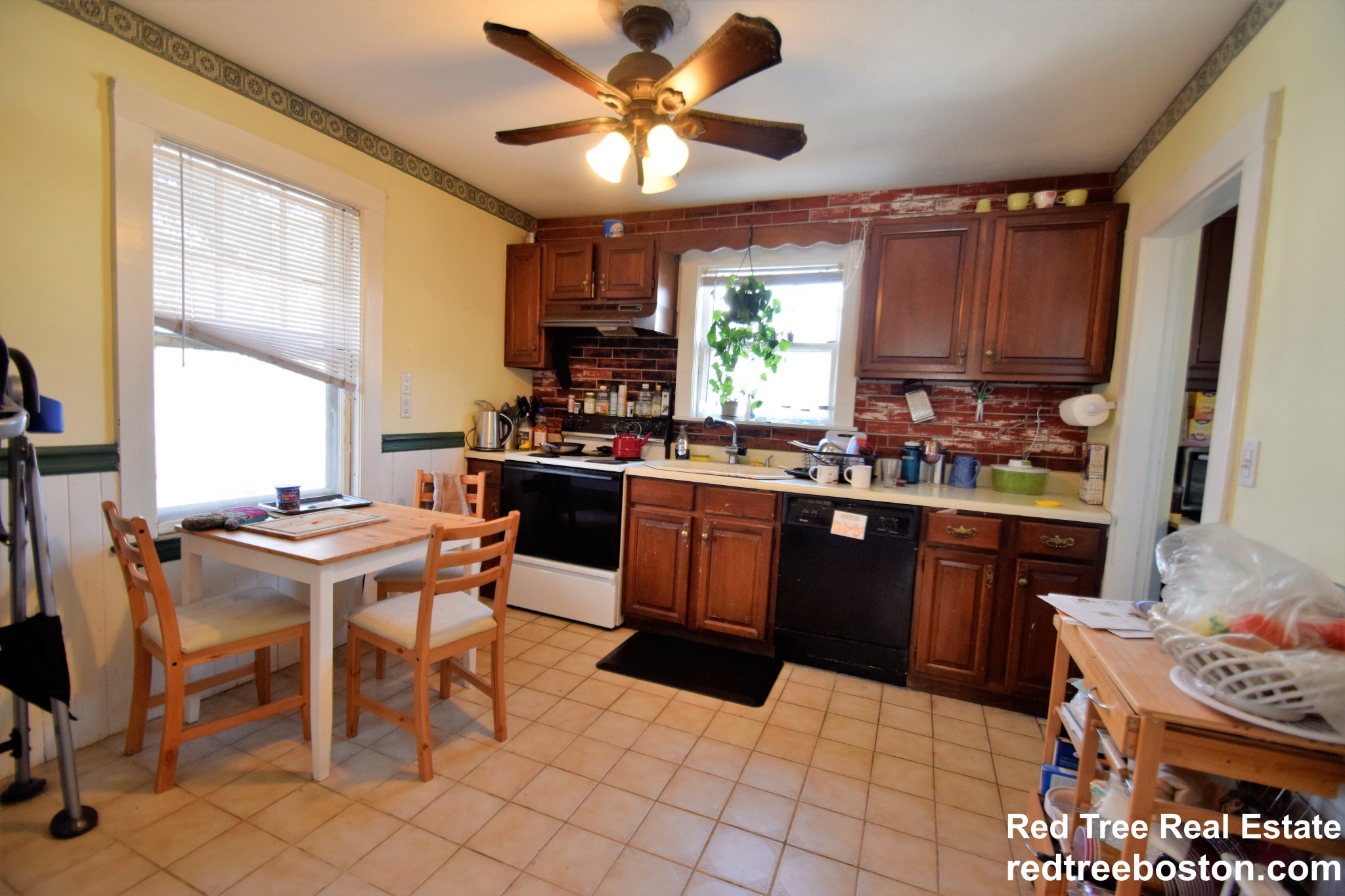 98 Beechcroft St, Brighton