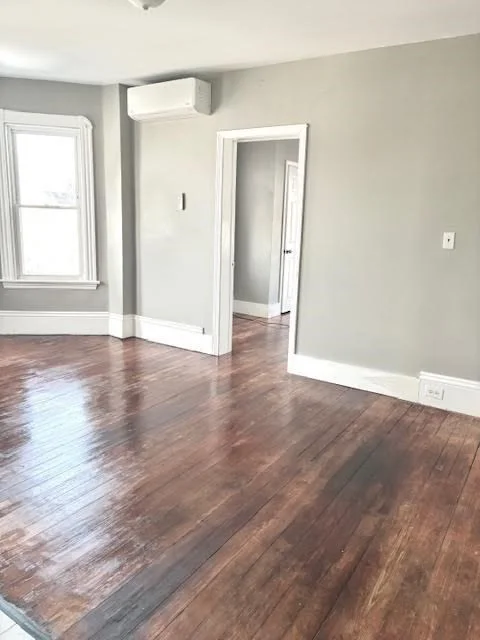 653 Brock Ave, New Bedford