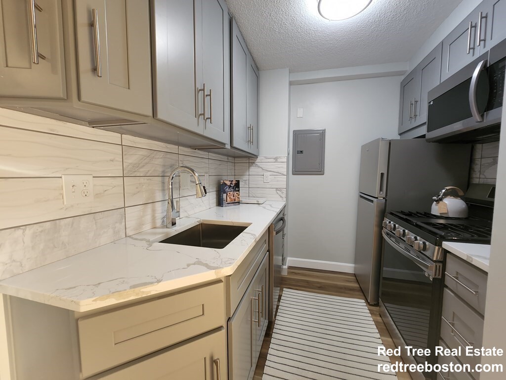 151 Tremont St, Midtown