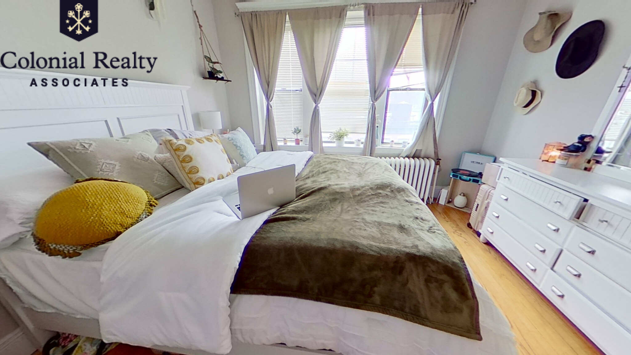 8 Sutherland Rd, Brighton