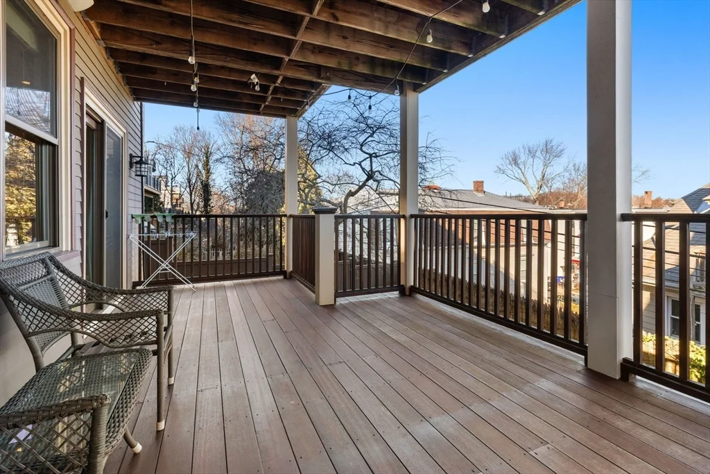 60 Sheridan St, Jamaica Plain