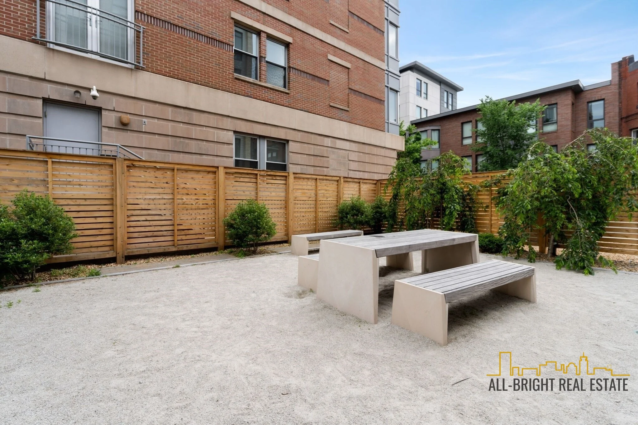 839 Beacon St, Fenway