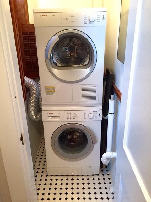 40 Parkman St, Coolidge Corner