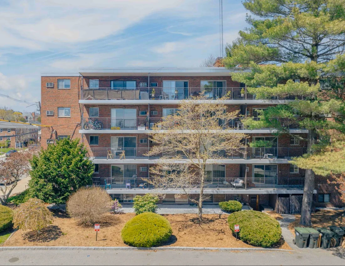 995 Massachusetts Ave, Arlington