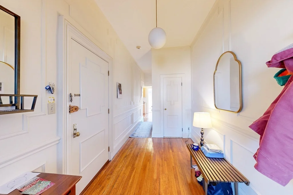 231 Beacon St, Back Bay