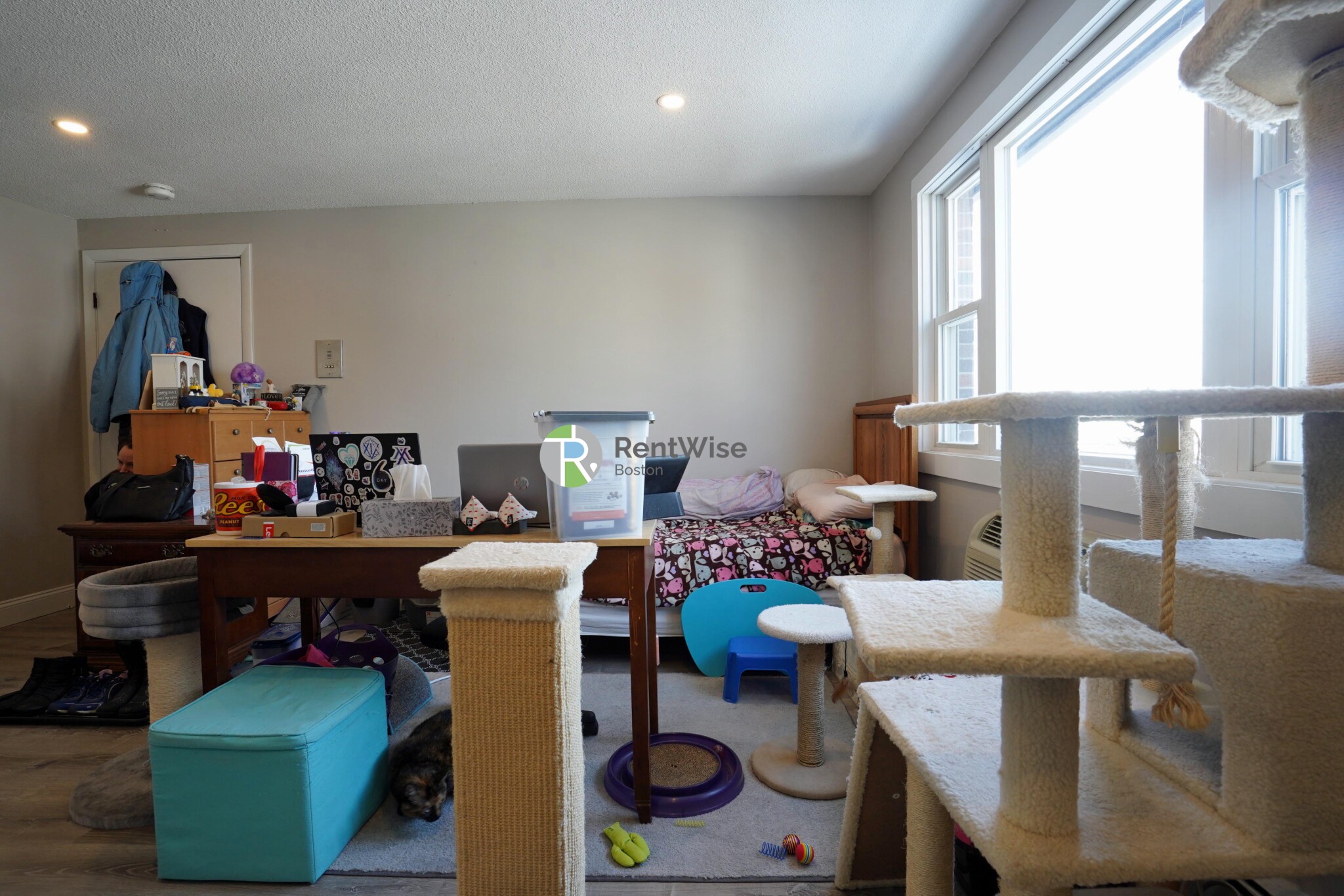 121 Ash St, South Side