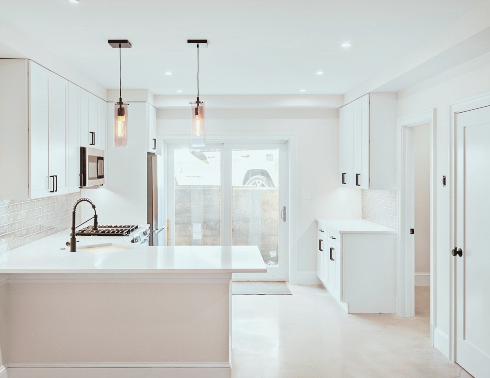 47 Mercer St, South Boston