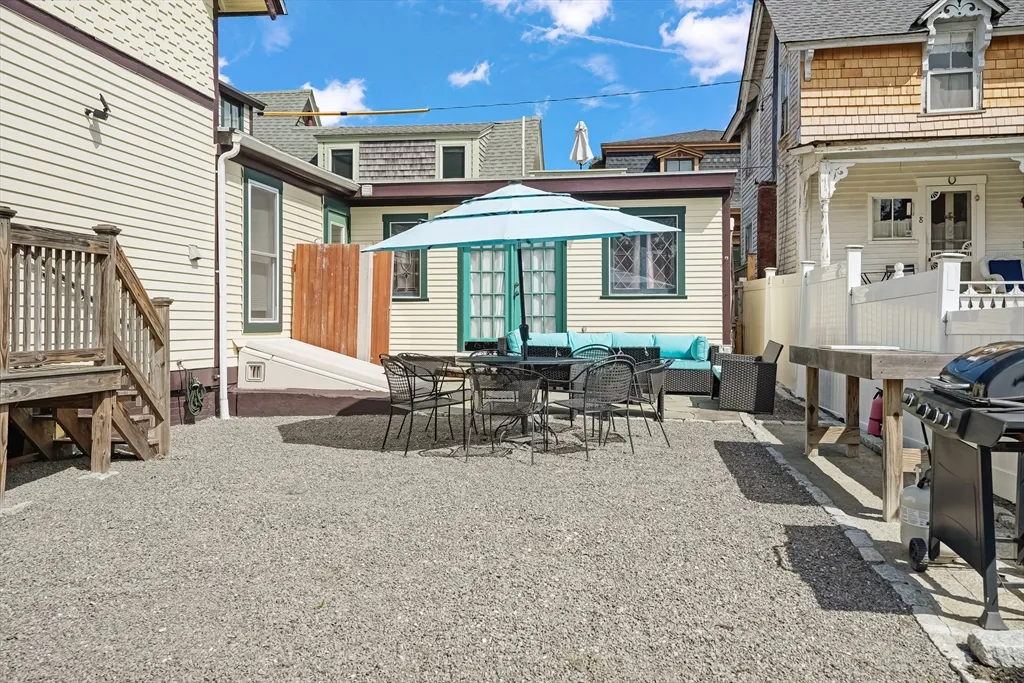 55 Samoset Ave, Oak Bluffs