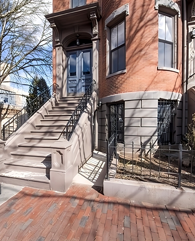 27 Dartmouth St, South End